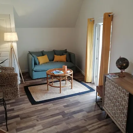 Bel Appt 3 Pieces, A L'etage, Jardin Privatif, Au Calme, 10 Mn Saumur Et Cnpe * Varennes-sur-Loire
