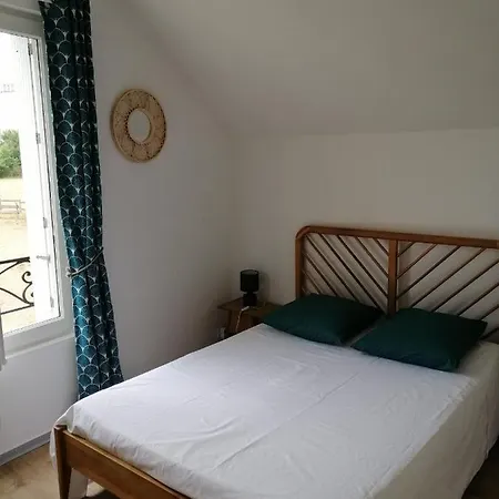 شقة Bel Appt 3 Pieces, A L'etage, Jardin Privatif, Au Calme, 10 Mn Saumur Et Cnpe *