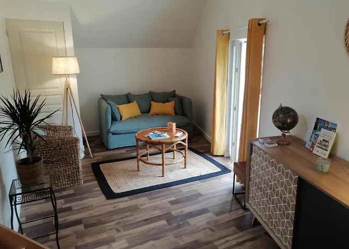 Bel Appt 3 Pieces, A L'etage, Jardin Privatif, Au Calme, 10 Mn Saumur Et Cnpe * Varennes-sur-Loire